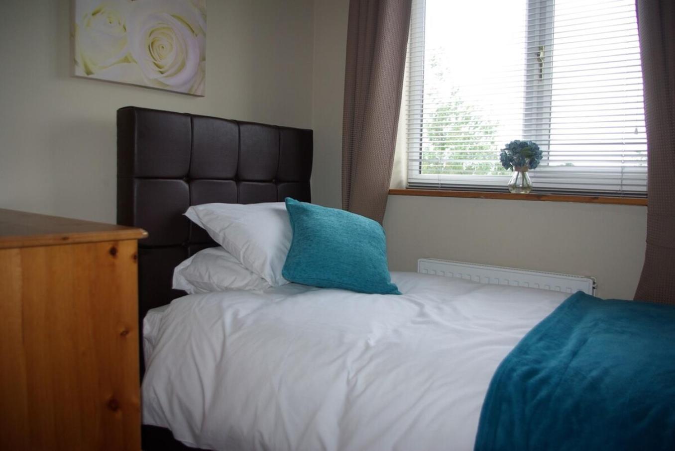 Portland Mews - 3 Bed Holiday Home By Premier Serviced Accommodation Leek Exterior photo